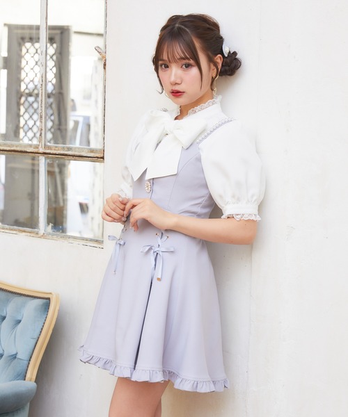 ROJITA(ロジータ)の「【TGCteen2023 summer着用アイテム/ベージュ】フロントカットキャミワンピース(ジャンパースカート・レディース・ベージュ/サックスブルー/ブラック・FREE)」の21枚目の写真