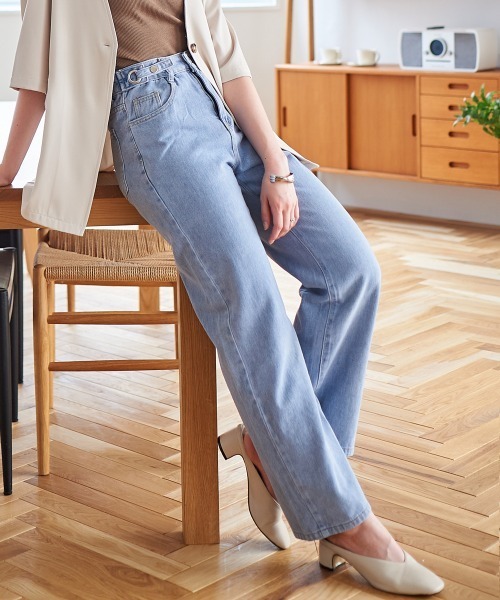 Rejoule（リジュール）の「ハイウエストデニムストレートパンツ（デニムパンツ・レディース・ライトブルー/ダークブルー・S/M）」の17枚目の写真