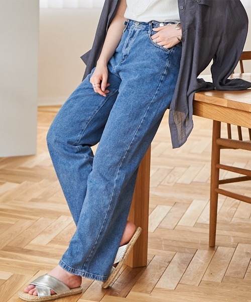 Rejoule（リジュール）の「ハイウエストデニムストレートパンツ（デニムパンツ・レディース・ライトブルー/ダークブルー・S/M）」の3枚目の写真