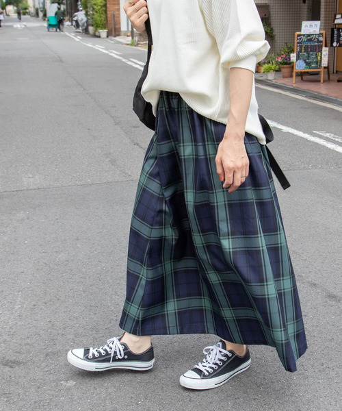 FORK&SPOON（フォークアンドスプーン）の「FORK&SPOON　チェックギャザースカート（スカート・レディース・ネイビー/ベージュ系その他・1/2）」の7枚目の写真