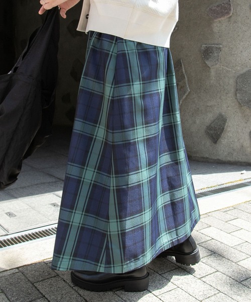 FORK&SPOON（フォークアンドスプーン）の「FORK&SPOON　チェックギャザースカート（スカート・レディース・ネイビー/ベージュ系その他・1/2）」の11枚目の写真