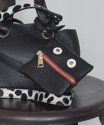 RIPANI（リパーニ）の「【RIPANI】レザーチャームポーチ(Q37900)（ポーチ）」