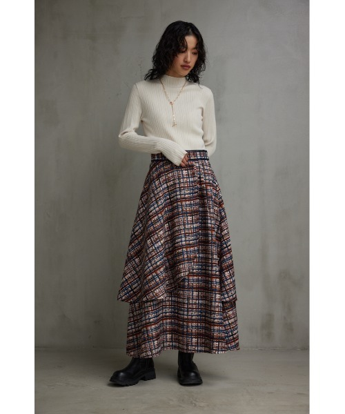 AZUL by moussy（アズールバイマウジー）の「レイヤードデザインフレアスカート（スカート・レディース・レッド系その他/ブラック・MEDIUM/SMALL）」の13枚目の写真