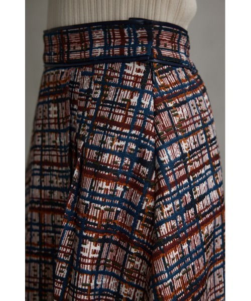 AZUL by moussy（アズールバイマウジー）の「レイヤードデザインフレアスカート（スカート・レディース・レッド系その他/ブラック・MEDIUM/SMALL）」の17枚目の写真