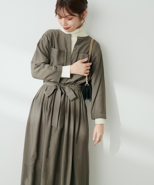 natural couture(ナチュラルクチュール)の「胸ポケデザインドルマンスリーブワンピース(ワンピース・レディース・ライトベージュ/ブラウン/カーキ/レンガ・FREE)」の6枚目の写真