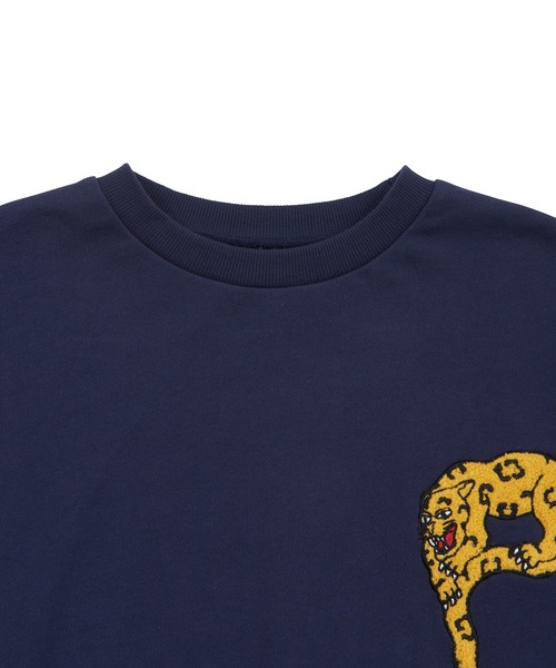 PUNYUS(プニュズ)の「パンサーサガラ刺繍クロップドスウェット(スウェット・レディース・ネイビー/ブラウン/グリーン・4/3)」の21枚目の写真