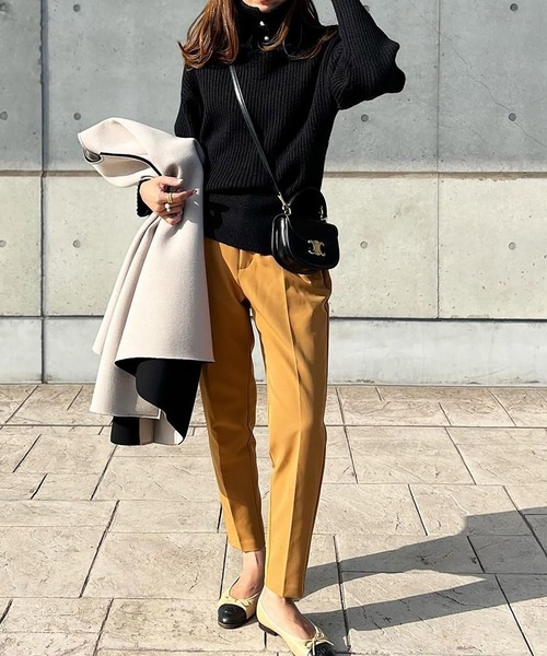 Emma Taylor(エマテイラー)の「パール釦2wayネックニットプルオーバー(ニット/セーター・レディース・ベージュ/グレー/ブラック・FREE)」の15枚目の写真