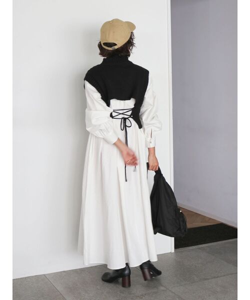 Ungrid（アングリッド）の「バックレースアップニットセットワンピース（ワンピース・レディース・ブラック/アイボリー/グリーン・FREE）」の13枚目の写真