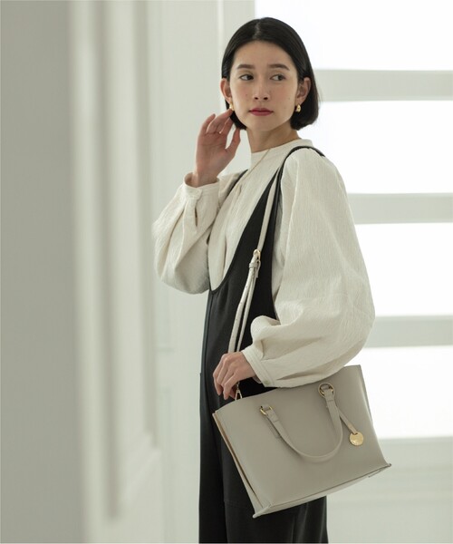 OPAQUE.CLIP（オペークドットクリップ）の「◆【2WAY】バイカラー3層ミドルトートバッグ（トートバッグ・レディース・ブラック/イエロー系4/ベージュ系その他7・00）」の9枚目の写真