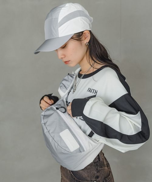 JEANASIS（ジーナシス）の「リフレクタージェットウエストBAG/996679（ボディバッグ/ウエストポーチ・レディース・グレー系その他/ホワイト系その他・FREE）」の18枚目の写真