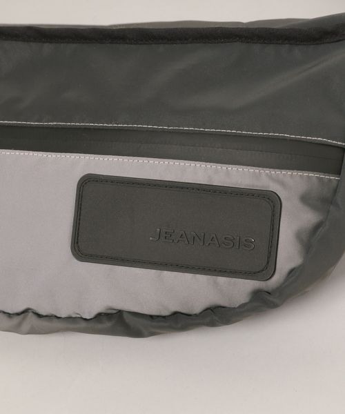 JEANASIS（ジーナシス）の「リフレクタージェットウエストBAG/996679（ボディバッグ/ウエストポーチ・レディース・グレー系その他/ホワイト系その他・FREE）」の12枚目の写真