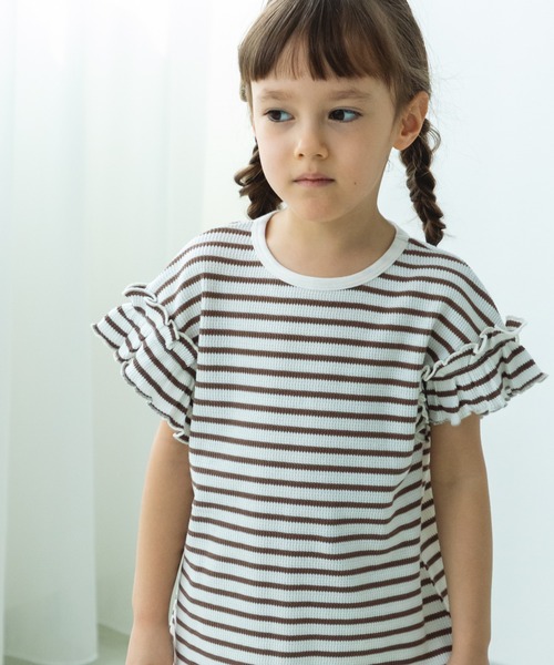 pairmanon(ペアマノン)の「フリル袖 ワッフル ガールズTシャツ(Tシャツ/カットソー・キッズ・ホワイト系その他/ピンク系その他2/ライトパープル/ホワイト系その他2/ブルー系その他2/ライトブルー/ブラック系その他2/ブラック/ブラウン系その他/ピンク系その他/ライトベージュ/グレー系その他/アイボリー・100/80/150/120/130/140/90/110)」の2枚目の写真