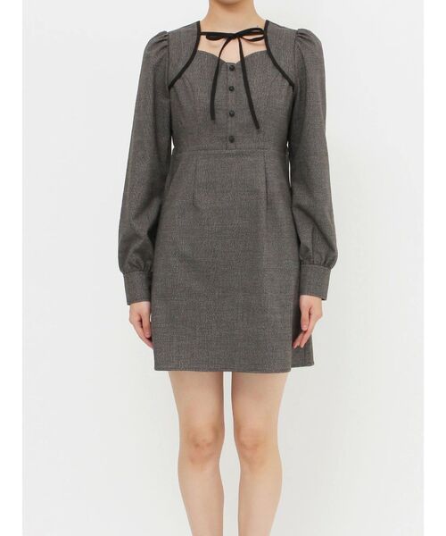 EATME(イートミー)の「デコルテリボンワンピース(ワンピース・レディース・ブラック・FREE)」の4枚目の写真