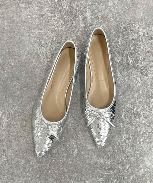 fredy emue（フレディエミュ）の「スパンコールポイントトゥフラットシューズ（バレエシューズ・レディース・シルバー/ブラック・S/M/L）」の5枚目の写真