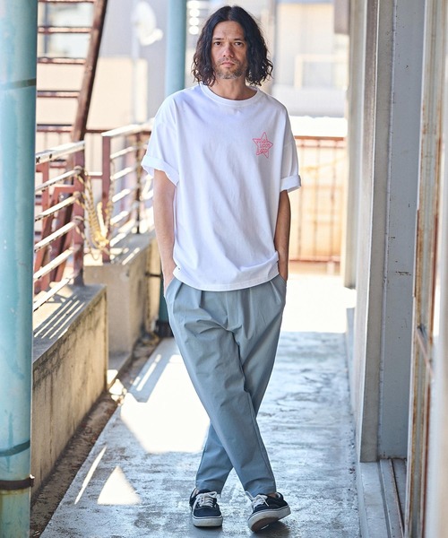 CAMBIO(カンビオ)の「mt8929- ビッグシルエットプリントT(NEONスター)(Tシャツ/カットソー・メンズ・ブラック/ホワイト/ネイビー・S/M/L/XL)」の8枚目の写真