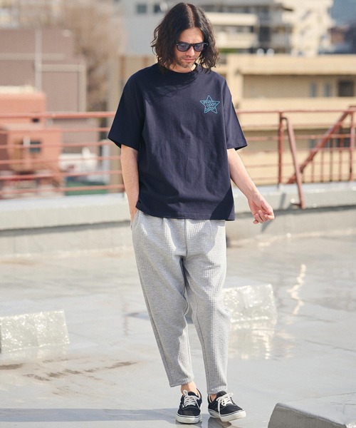 CAMBIO(カンビオ)の「mt8929- ビッグシルエットプリントT(NEONスター)(Tシャツ/カットソー・メンズ・ブラック/ホワイト/ネイビー・S/M/L/XL)」の22枚目の写真