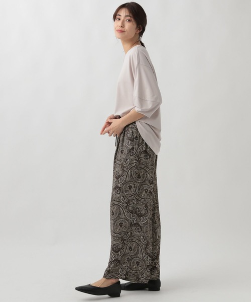 Elura(エルーラ)の「ラク艶柄ワイドパンツ(その他パンツ・レディース・ブラック/ライトイエロー/グレー・LARGE/MEDIUM)」の9枚目の写真