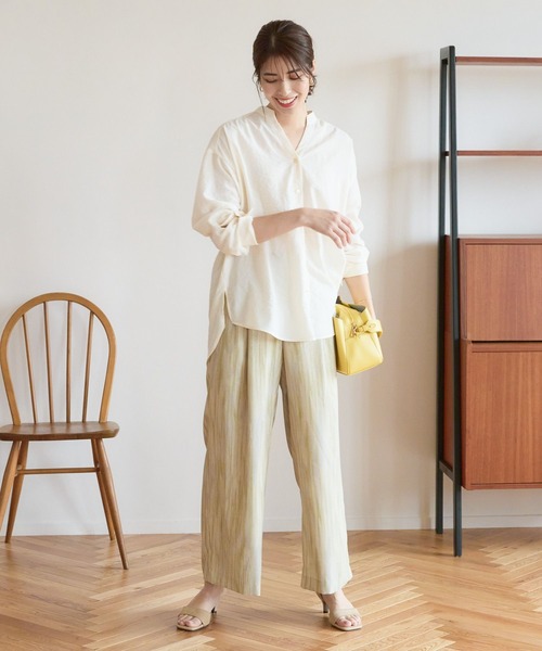 Elura(エルーラ)の「ラク艶柄ワイドパンツ(その他パンツ・レディース・ブラック/ライトイエロー/グレー・LARGE/MEDIUM)」の7枚目の写真
