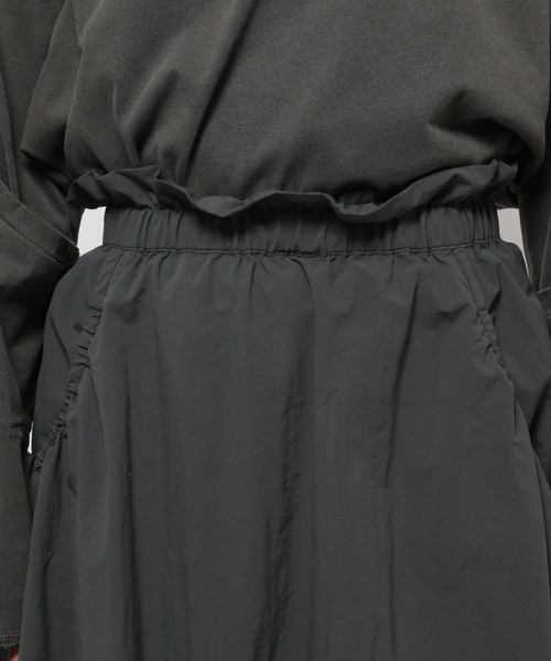 niko and...（ニコアンド）の「ポケットギャザースカート（スカート・レディース・グレー/アイボリー/チャコール・LARGE/MEDIUM）」の10枚目の写真