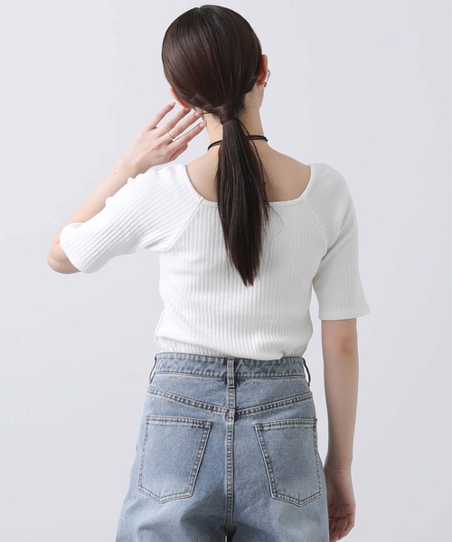 CLOCHE（クロシェ）の「カップ付きスクエアテレコカットソー（Tシャツ/カットソー・レディース・ブラック/オフホワイト・FREE）」の8枚目の写真