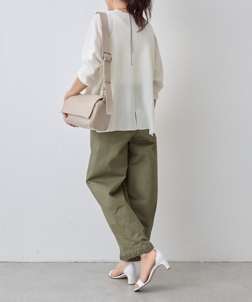 BEARDSLEY（ビアズリー）の「綿コクーンパンツ（チノパンツ・レディース・カーキ・FREE）」の4枚目の写真