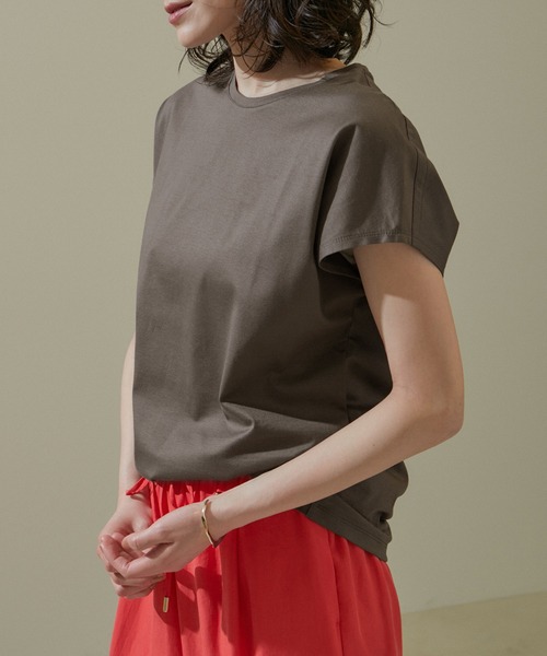 SALON adam et rope'（サロン アダム エ ロペ）の「プリマベールリラックスドルマンスリーブプルオーバー［UVケア・洗濯耐久］（Tシャツ/カットソー・レディース・ホワイト/チャコールグレー/ブラック/ピンク・FREE）」の3枚目の写真