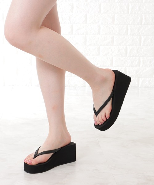 Lace Ladies(レースレディース)の「ソリッドカラー 厚底 ウエッジ トング サンダル(サンダル・レディース・ブラック/ベージュ・23/23.5/24/24.5/ 25)」の8枚目の写真