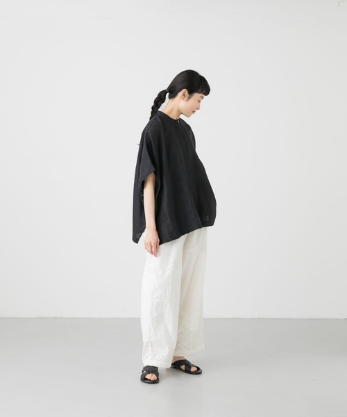 リネンスクエアケープシャツ　かぐれ　ラベンダー　美品　ブラウス　羽織もの かぐれ（カグレ）の「リネンスクエアケープシャツ（シャツ