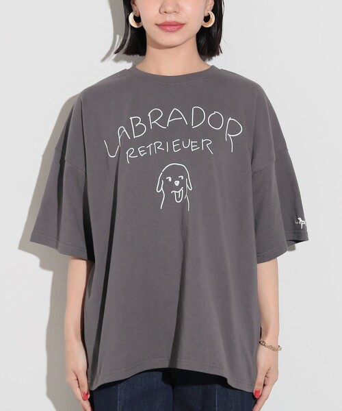 Labrador Retriever(ラブラドールリトリーバー)の「BEAMS HEART / Labrador Retriever 手書きドッグ Tシャツ(Tシャツ/カットソー・レディース・チャコールグレー/オフホワイト・FREE)」の11枚目の写真