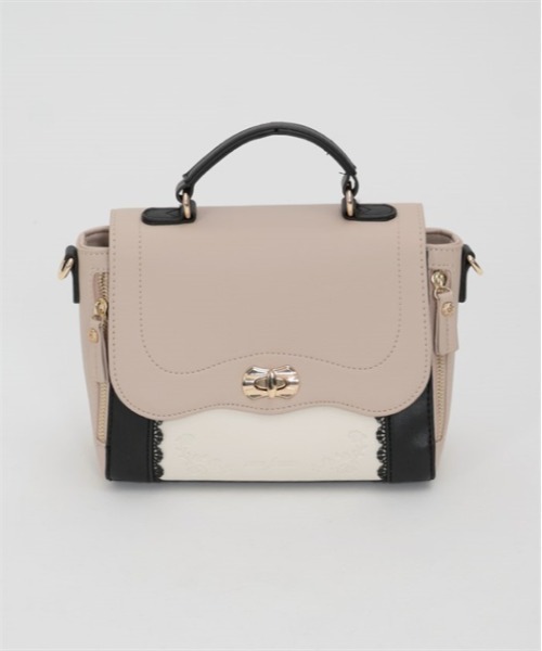 axes femme（アクシーズファム）の「フラップ配色デザインバッグ（ショルダーバッグ・レディース・ブラック/ベージュ・MEDIUM）」の9枚目の写真