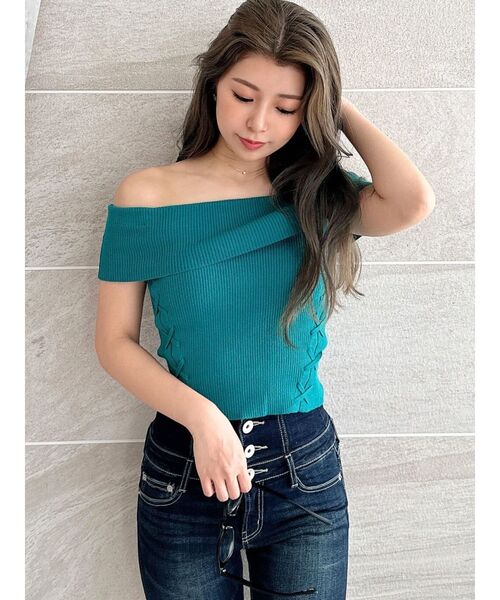 GYDA（ジェイダ）の「サイドレースアップオフショルニットトップス（ニット/セーター・レディース・グリーン/オフホワイト/ブラック・FREE）」の5枚目の写真