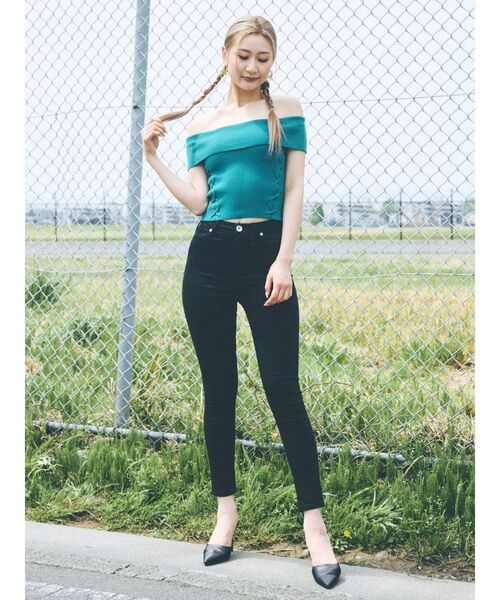 GYDA（ジェイダ）の「サイドレースアップオフショルニットトップス（ニット/セーター・レディース・グリーン/オフホワイト/ブラック・FREE）」の15枚目の写真