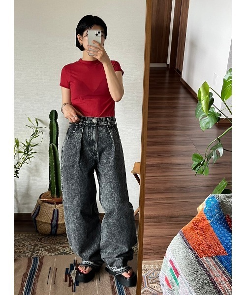 BLACK BY MOUSSY（ブラックバイマウジー）の「sheer compact tops(シアーコンパクトトップス)（Tシャツ/カットソー・レディース・ブラウン/レッド/オフホワイト・FREE）」の13枚目の写真