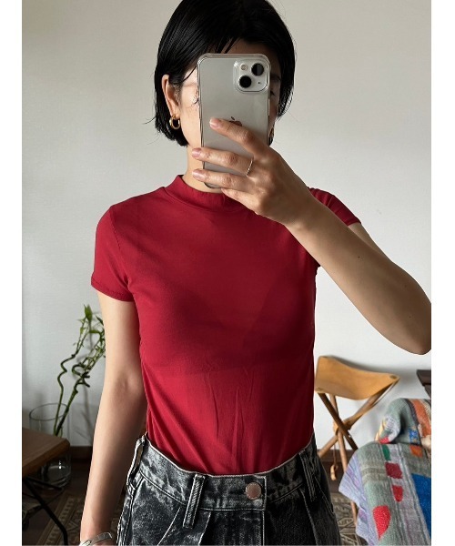 BLACK BY MOUSSY（ブラックバイマウジー）の「sheer compact tops(シアーコンパクトトップス)（Tシャツ/カットソー・レディース・ブラウン/レッド/オフホワイト・FREE）」の14枚目の写真