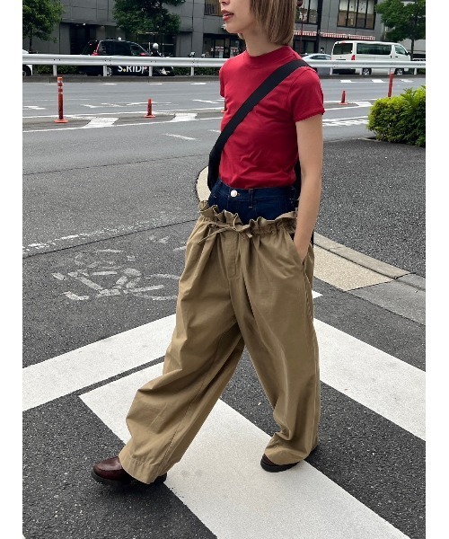 BLACK BY MOUSSY（ブラックバイマウジー）の「sheer compact tops(シアーコンパクトトップス)（Tシャツ/カットソー・レディース・ブラウン/レッド/オフホワイト・FREE）」の11枚目の写真