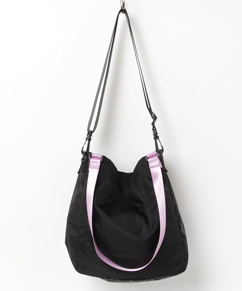 SPRUCE（スプルース）の「EM:SPRUCE 軽量　A４収納可 エムス2WAYトート（ショルダーバッグ・レディース・ブラック/グレー/ベージュ/カーキ・FREE）」の8枚目の写真