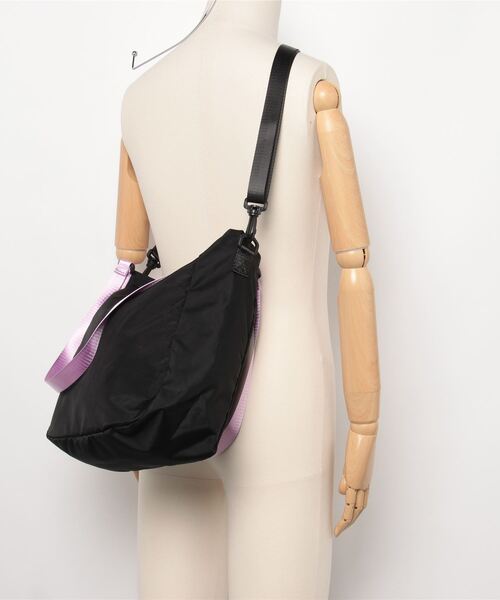 SPRUCE（スプルース）の「EM:SPRUCE 軽量　A４収納可 エムス2WAYトート（ショルダーバッグ・レディース・ブラック/グレー/ベージュ/カーキ・FREE）」の5枚目の写真