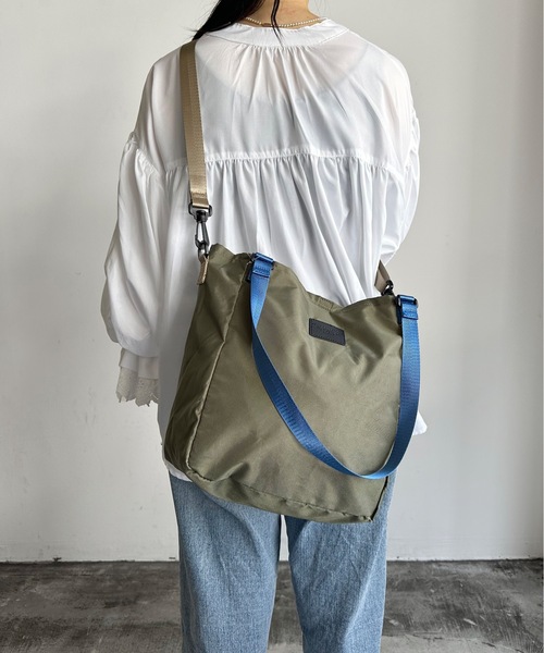 SPRUCE（スプルース）の「EM:SPRUCE 軽量　A４収納可 エムス2WAYトート（ショルダーバッグ・レディース・ブラック/グレー/ベージュ/カーキ・FREE）」の19枚目の写真