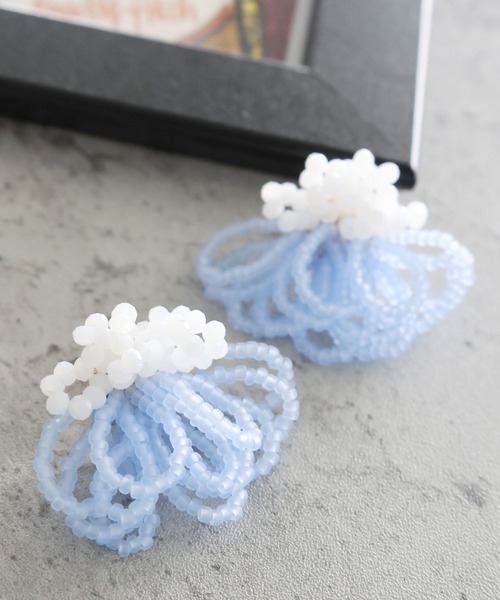 niko and...（ニコアンド）の「ビーズ2トーンピアス（ピアス（両耳用）・レディース・ブルー/ホワイト/ピンク・0）」の2枚目の写真