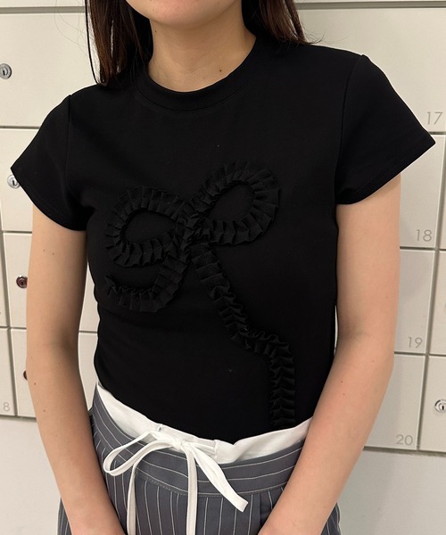 solleim(ソルレム)の「リボンディテールTシャツ(Tシャツ/カットソー・レディース・オフホワイト/グレー/ブラック・M)」の12枚目の写真