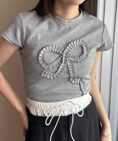 solleim(ソルレム)の「リボンディテールTシャツ(Tシャツ/カットソー・レディース・オフホワイト/グレー/ブラック・M)」の5枚目の写真