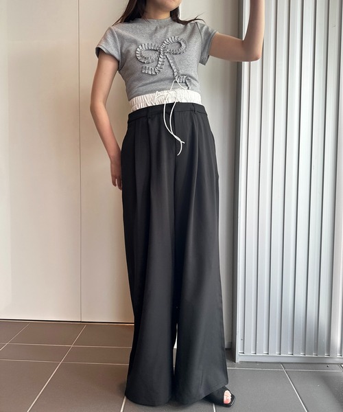 solleim(ソルレム)の「リボンディテールTシャツ(Tシャツ/カットソー・レディース・オフホワイト/グレー/ブラック・M)」の6枚目の写真