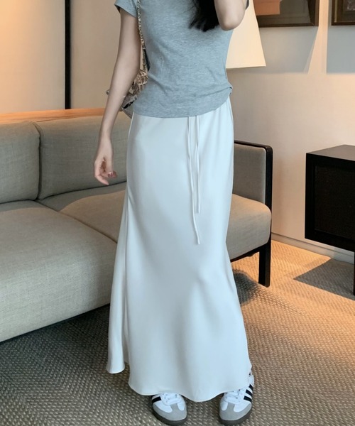 FREE STYLISTS（フリー スタイリスト）の「YUGA_YGMC  サテンマーメイドロングスカート（スカート・レディース・ブラック/ベビーピンク/シャンパン/オフホワイト・FREE）」の22枚目の写真