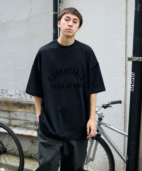 ESSENTIALS ブラック Tシャツ EssentialsFW25Vietnam_20252111