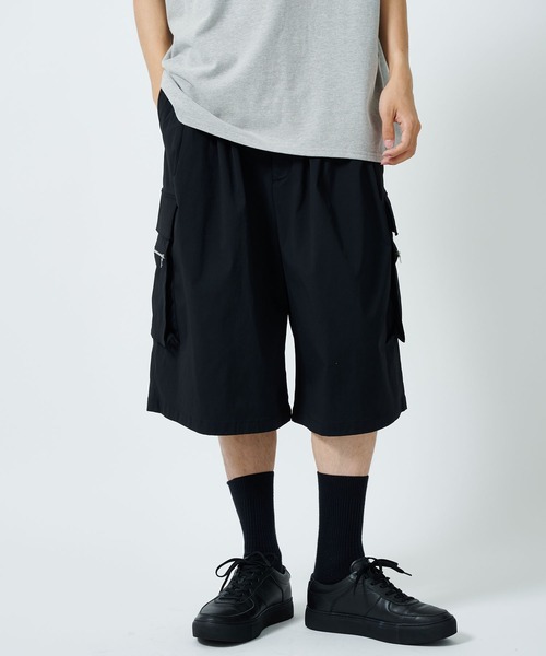 DISCOVERED(ディスカバード)の「LIMONTA NYLON SHORTS(カーゴパンツ・メンズ・ブラック/ベージュ・1/3)」の2枚目の写真