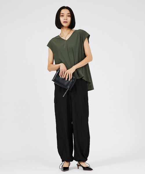 qualite（カリテ）の「パラシュートパンツ/カーゴパンツ（カーゴパンツ・レディース・ブラック/アイボリー/カーキ・38/36）」の6枚目の写真