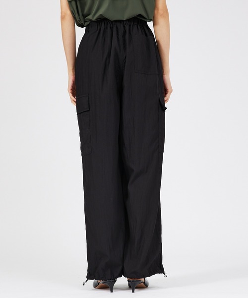 qualite（カリテ）の「パラシュートパンツ/カーゴパンツ（カーゴパンツ・レディース・ブラック/アイボリー/カーキ・38/36）」の11枚目の写真