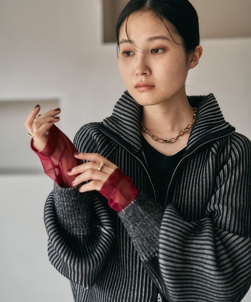 LEPSIM（レプシィム）の「袖切り替えプルオーバー　140912（Tシャツ/カットソー・レディース・オフホワイト/ブラック×グリーン/ブルー/ホワイト×ブルー/ブラック×レッド/ブラック系その他/ブラック×ブルー/ホワイト×イエロー/ホワイト×ピンク/オレンジ/レッド/レオパード/ブラック系その他2/ホワイト系その他/ブラック×グレー/ホワイト×ブラック/ホワイト×ホワイト/グレー×ピンク/ブラック系その他3/ブラック系その他5/ホワイト系その他2/ブラック系その他4/ブラック×イエロー・FREE）」の21枚目の写真