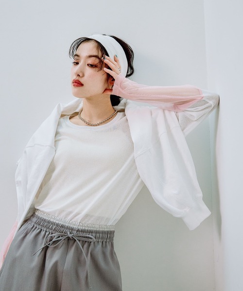 LEPSIM（レプシィム）の「袖切り替えプルオーバー　140912（Tシャツ/カットソー・レディース・オフホワイト/ブラック×グリーン/ブルー/ホワイト×ブルー/ブラック×レッド/ブラック系その他/ブラック×ブルー/ホワイト×イエロー/ホワイト×ピンク/オレンジ/レッド/レオパード/ブラック系その他2/ホワイト系その他/ブラック×グレー/ホワイト×ブラック/ホワイト×ホワイト/グレー×ピンク/ブラック系その他3/ブラック系その他5/ホワイト系その他2/ブラック系その他4/ブラック×イエロー・FREE）」の8枚目の写真