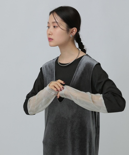 LEPSIM（レプシィム）の「袖切り替えプルオーバー　140912（Tシャツ/カットソー・レディース・オフホワイト/ブラック×グリーン/ブルー/ホワイト×ブルー/ブラック×レッド/ブラック系その他/ブラック×ブルー/ホワイト×イエロー/ホワイト×ピンク/オレンジ/レッド/レオパード/ブラック系その他2/ホワイト系その他/ブラック×グレー/ホワイト×ブラック/ホワイト×ホワイト/グレー×ピンク/ブラック系その他3/ブラック系その他5/ホワイト系その他2/ブラック系その他4/ブラック×イエロー・FREE）」の16枚目の写真